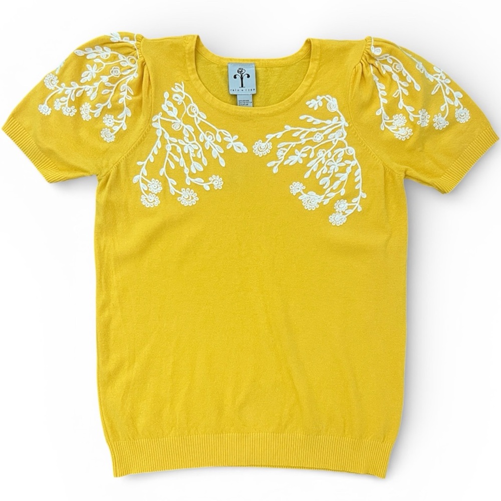Rain + Rose Women’s Yellow Top with White Embroidery Size Medium
